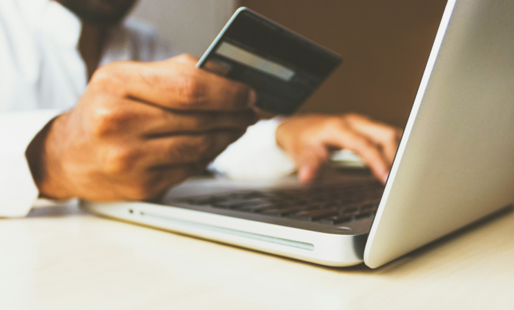 10 Ways to Harness Generative AI For Customer Service In Banking